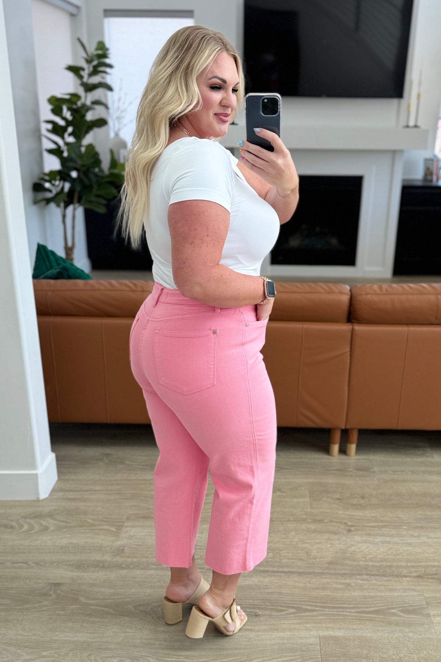 Lisa High Rise Control Top Wide Leg Crop Jeans in Pink | Judy Blue