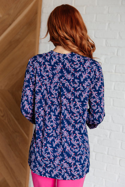 Lizzy Top in Navy and Magenta Petite Floral