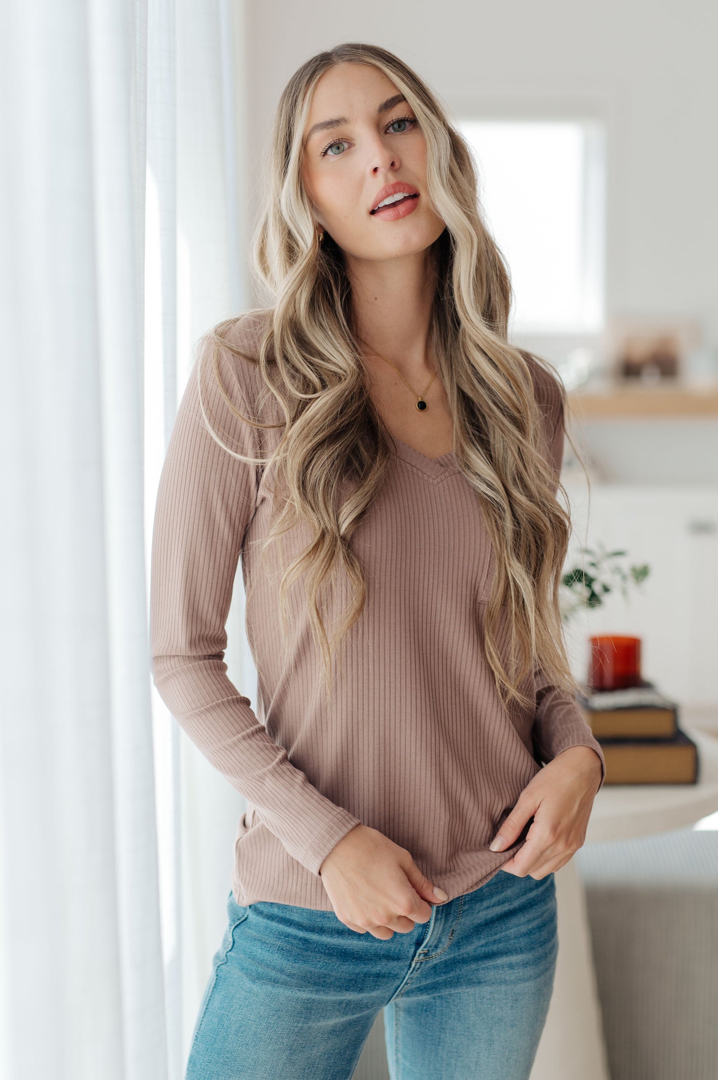 Indeed You Do Long Sleeve V-Neck Top in Mellow Rose