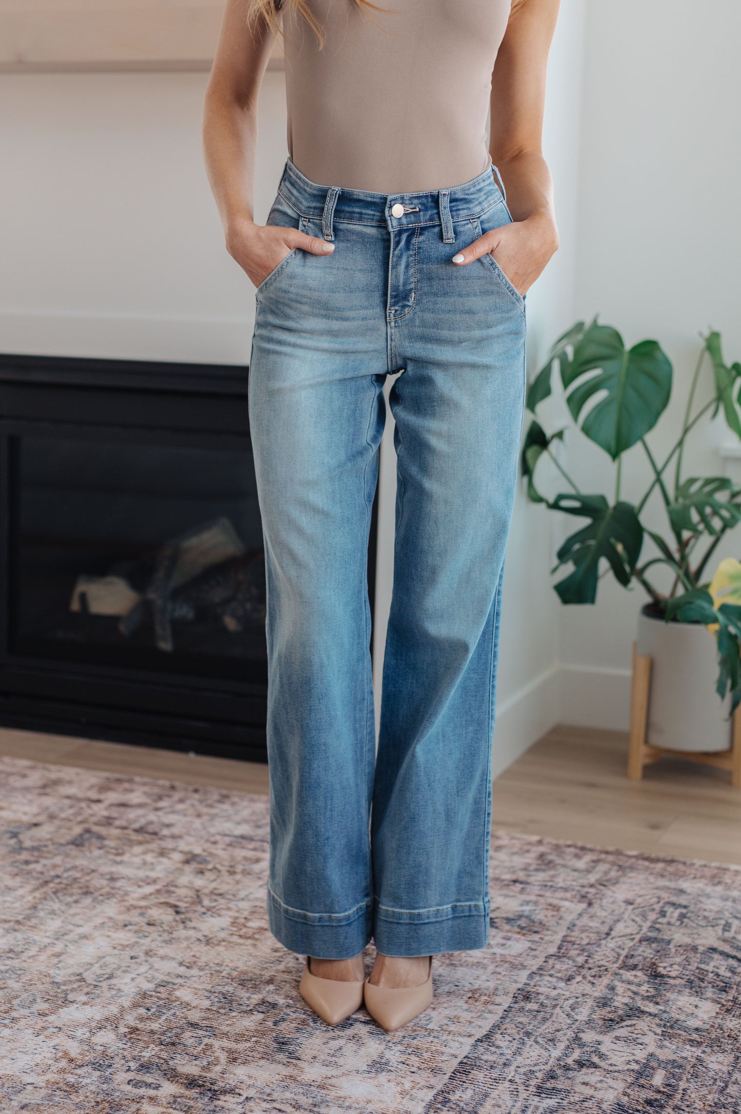Mindy Mid Rise Wide Leg Jeans | Judy Blue
