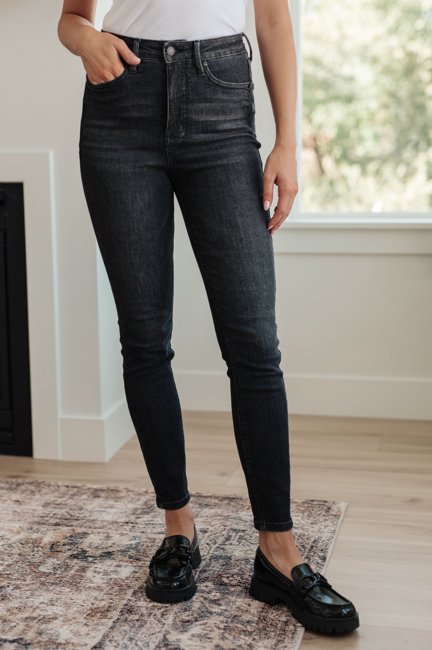 Octavia High Rise Control Top Skinny Jeans in Washed Black | Judy Blue