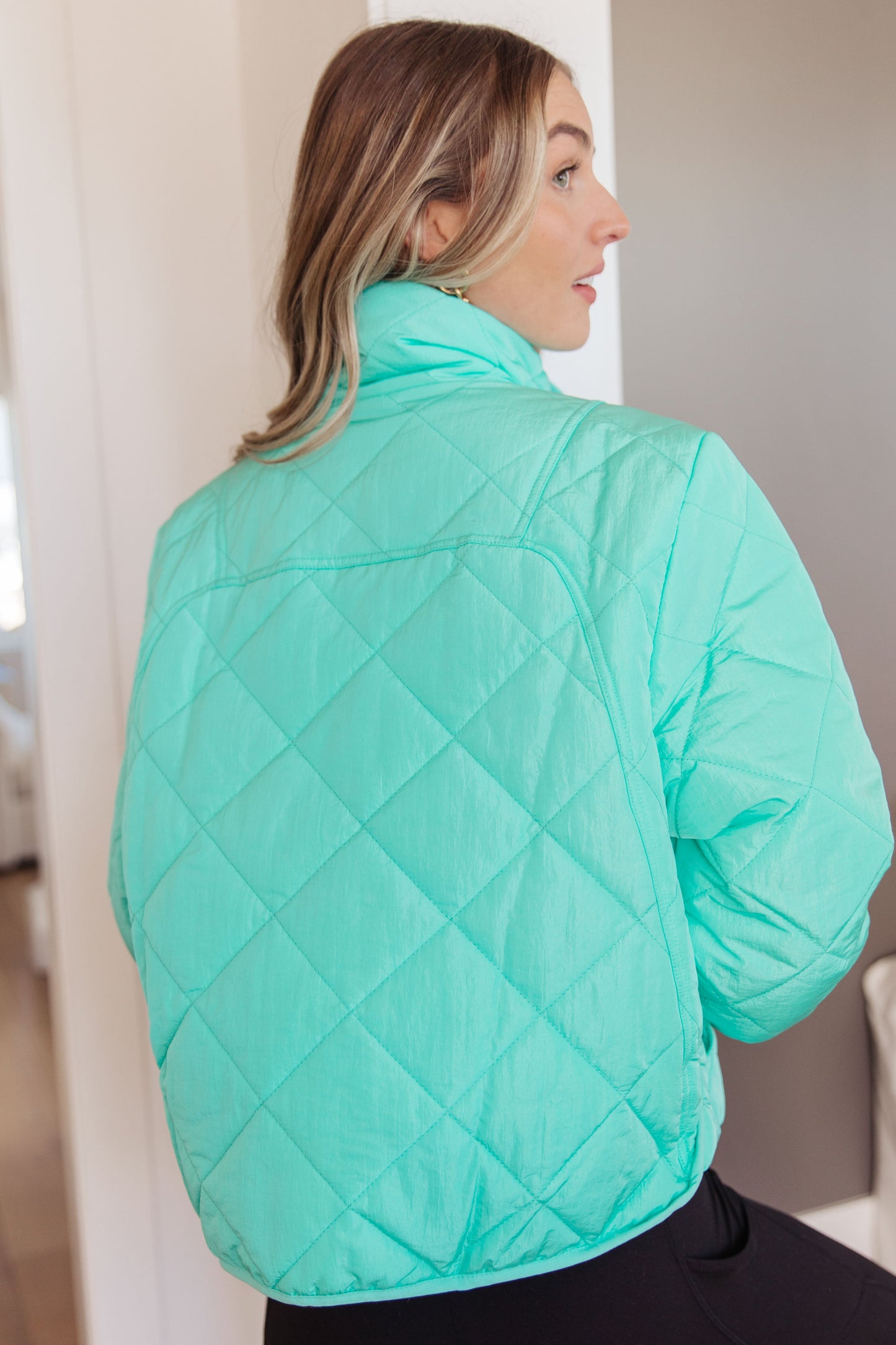 Slightly Distracted Puffer Jacket in Tiffany Blue