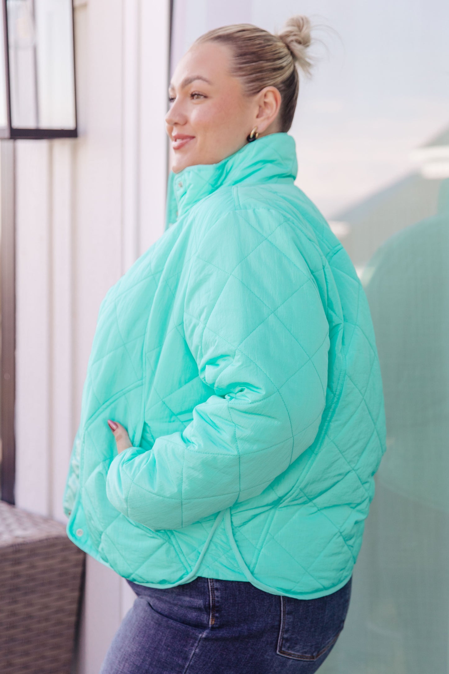 Slightly Distracted Puffer Jacket in Tiffany Blue